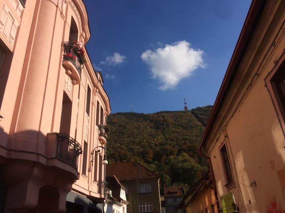 Vista Studio Brasov In The Heart Of The Old City Center Exterior foto